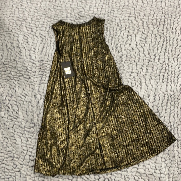 Want and Need Metallic Swing Dress. M - Picture 4 of 9